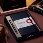 Sheaffer Giftset Glossy Black 100 Ballpoint Pen with GT and Medium Notebook 9322