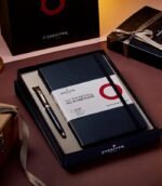 Sheaffer Giftset Glossy Black 100 Ballpoint Pen with GT and Medium Notebook 9322