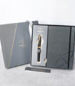Parker Giftset Ambient Black Rollerball Pen + Notebook