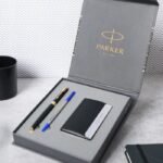 Parker Giftset Aster Lacquer Black GT Rollerball Pen + Premium Card Holder