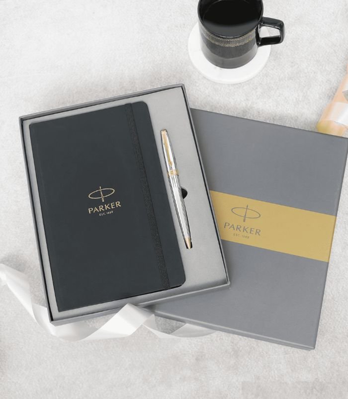 Parker Giftset Fusion Shiny Chrome GT Ball Pen + Large Black Notebook A5