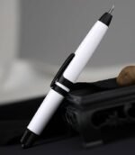 Moonman A3 White-Black clip Extrafine MA3-02E - Image 2