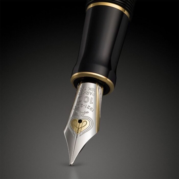 Parker Duofold Black Gold Trim Fountain Pen - Image 5
