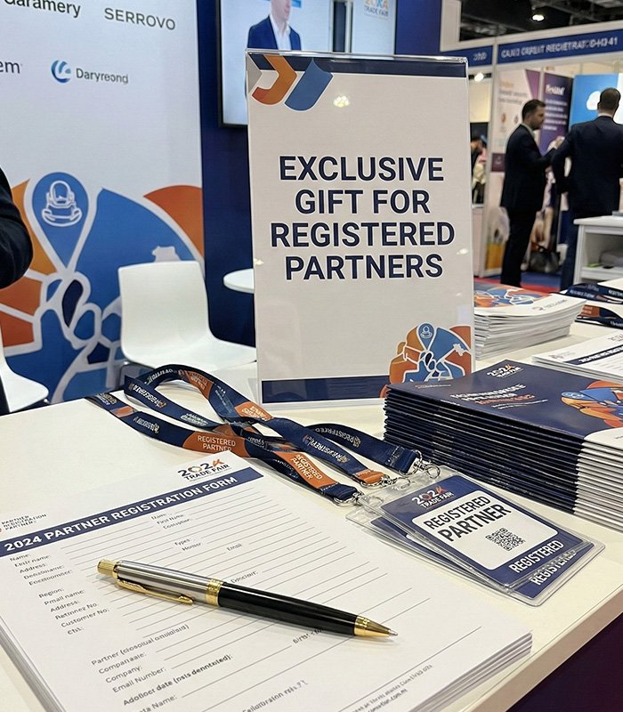 Untitled-3 Parker Aster Shiny Black GT Ball Pen - Image 1